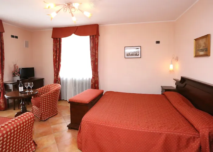 Hotel Barolo